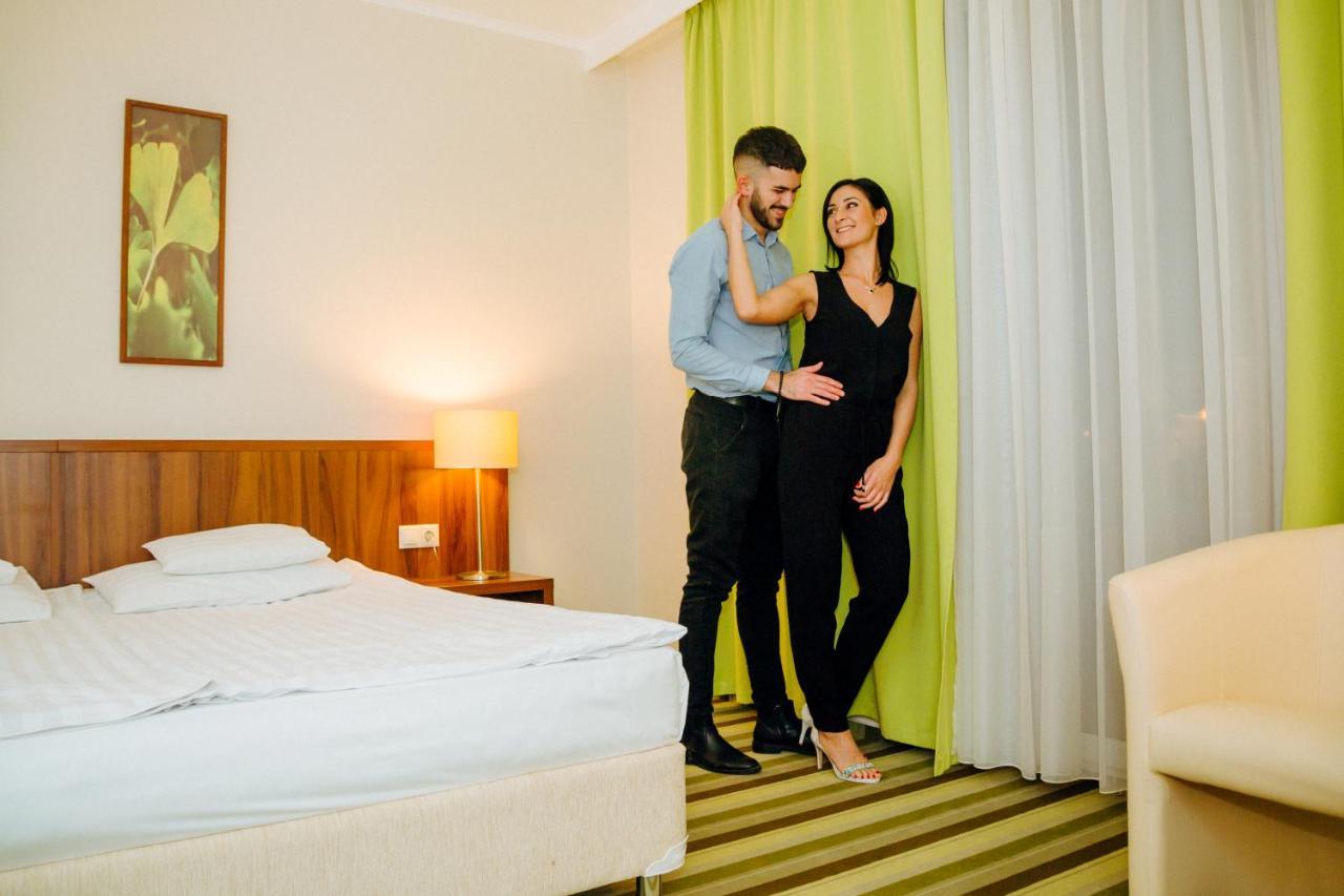 Hotel Ginkgo Hódmezővásárhely Eksteriør bilde